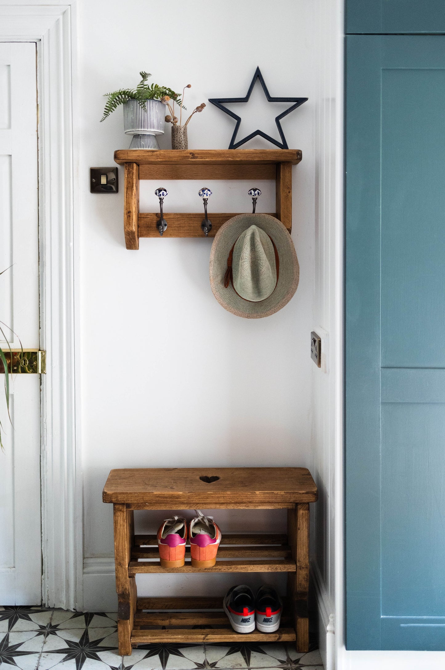 Shoe Rack with Heart Carving